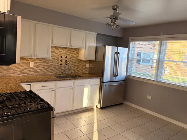 $1,500 | 8808 45th Place, Unit 2, Brookfield, IL 60513