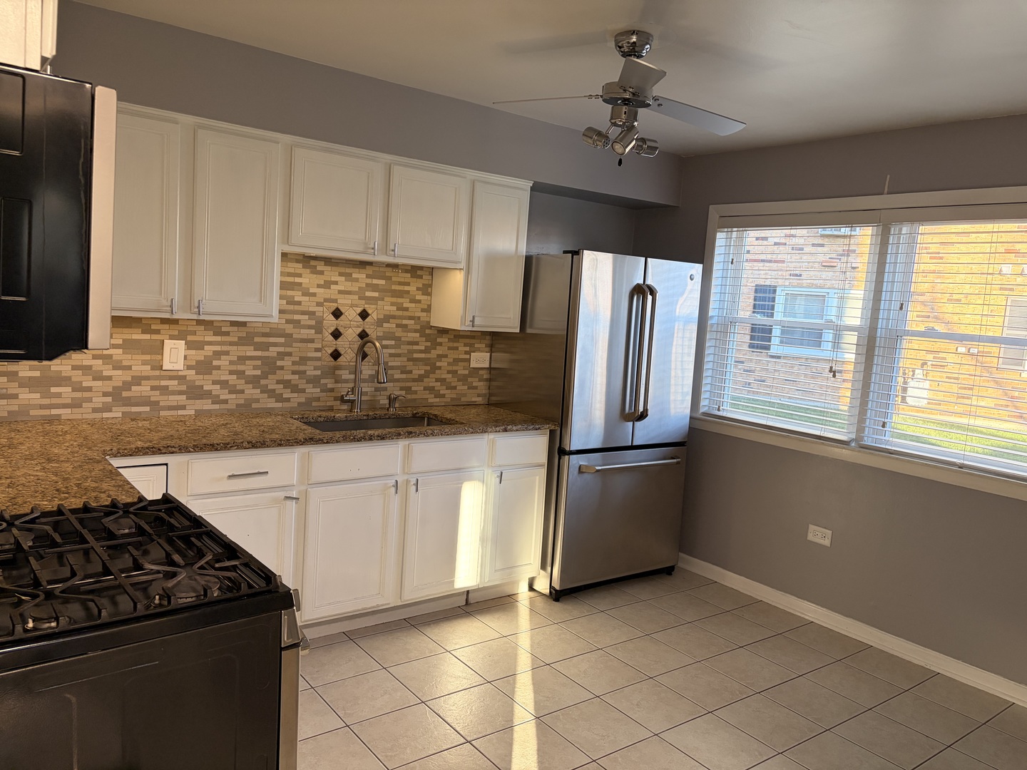 8808 45th Place, Unit 2 Brookfield, IL 60513 - Photo 5 of 14