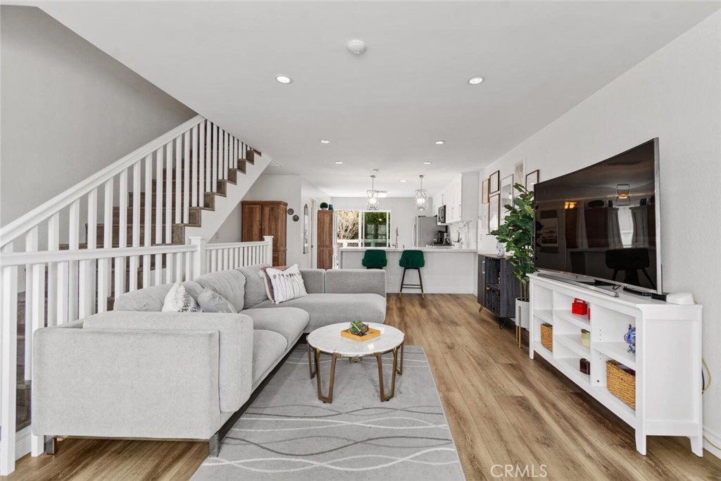 102 Monterey Boulevard Hermosa Beach, CA 90254 - Photo 3 of 28