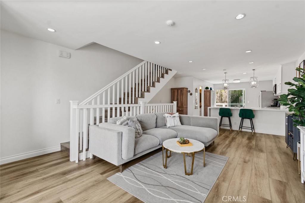 102 Monterey Boulevard Hermosa Beach, CA 90254 - Photo 4 of 28