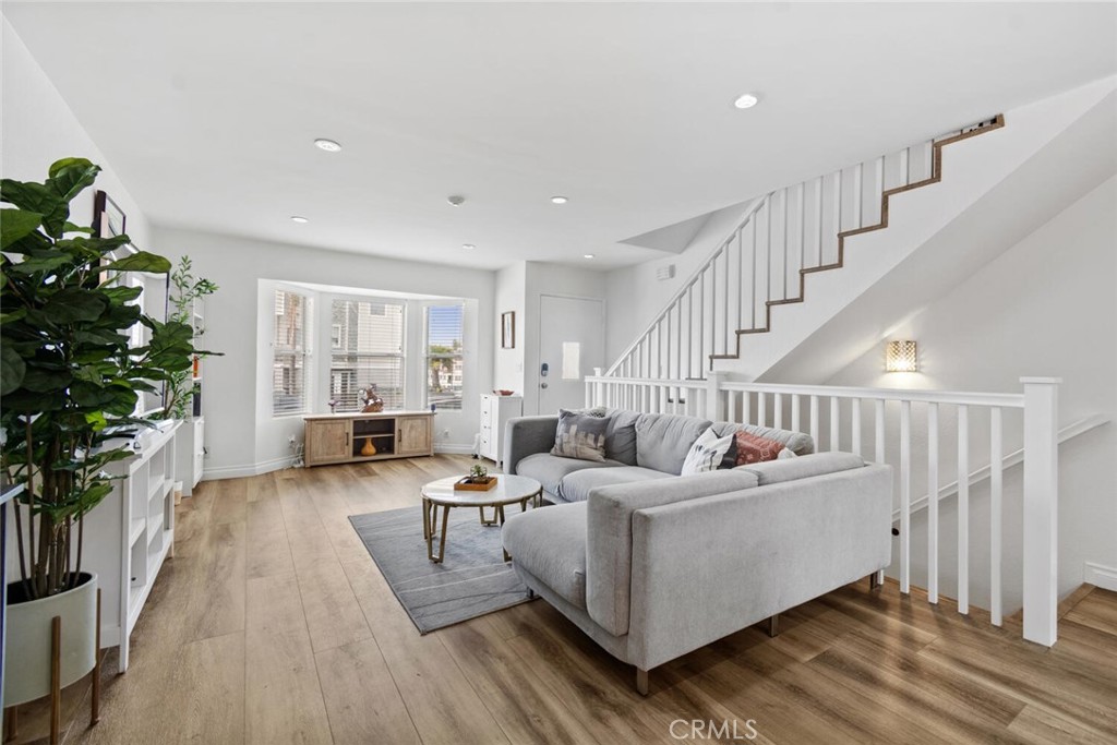 102 Monterey Boulevard Hermosa Beach, CA 90254 - Photo 7 of 28