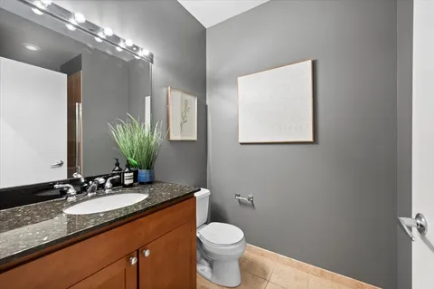 $474,900 | 700 North Larrabee Street, Unit 301, Chicago, IL 60654