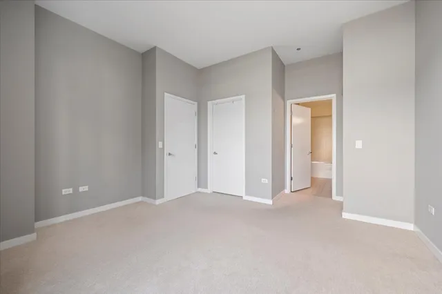 $474,900 | 700 North Larrabee Street, Unit 301, Chicago, IL 60654