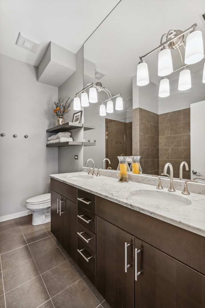 1741 West Division Street, Unit 201 Chicago, IL 60622 - Photo 17 of 27