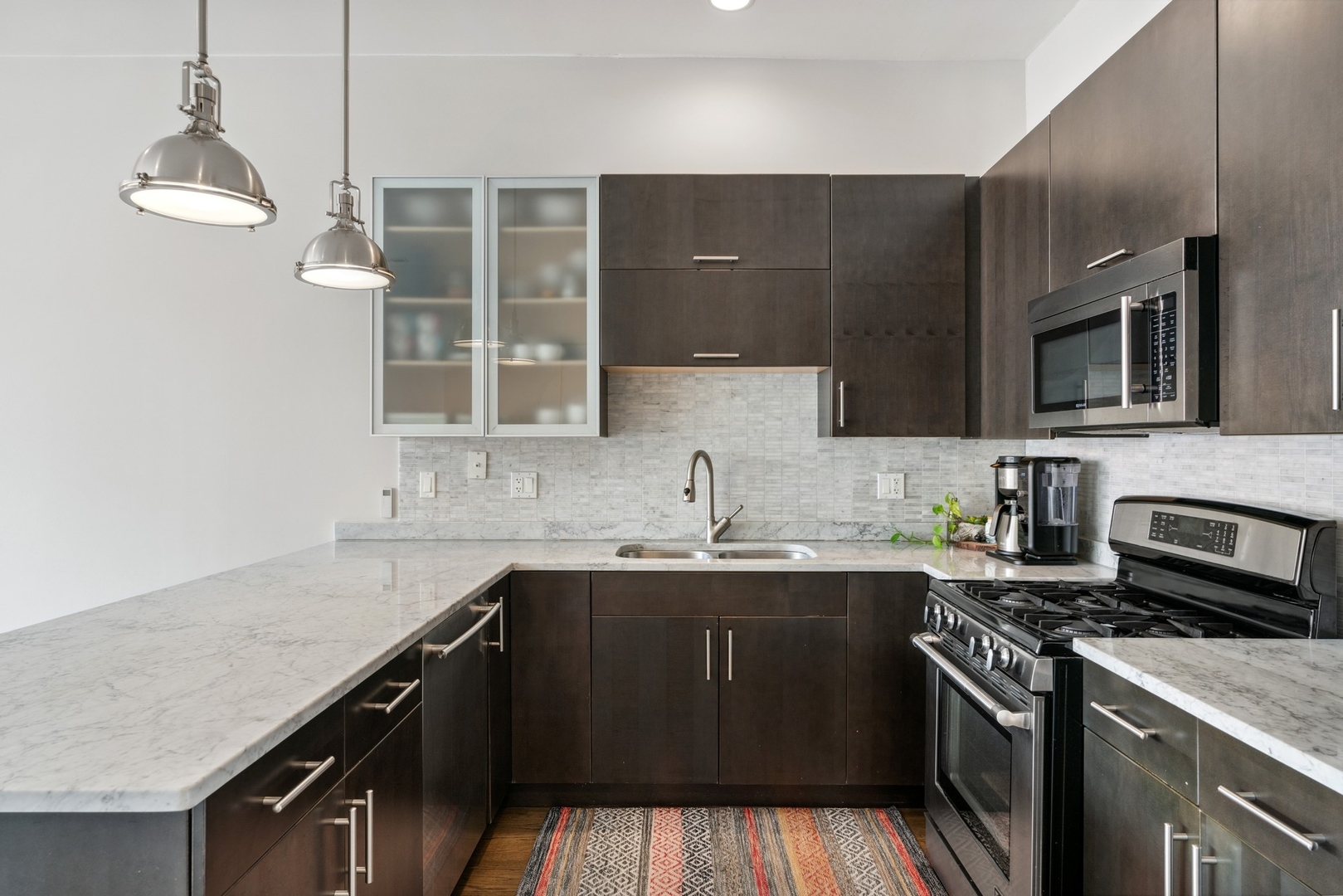 1741 West Division Street, Unit 201 Chicago, IL 60622 - Photo 7 of 27