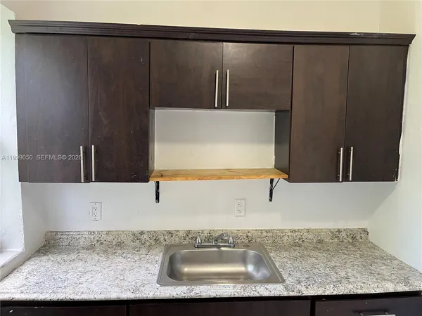$2,000 | 14155 Northeast 14th Avenue, Unit C, North Miami, FL 33161