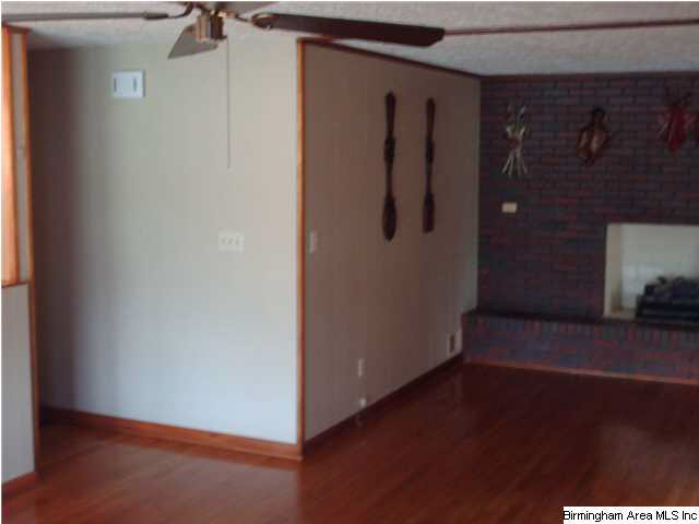 344 Willingham Bridge Road Anniston, AL 36201 - Photo 4 of 31