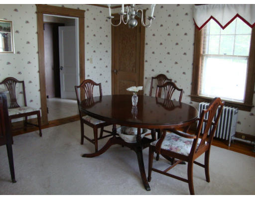 8 Barnard Road Worcester, MA 01605 - Photo 5 of 13 Gallery Image 5