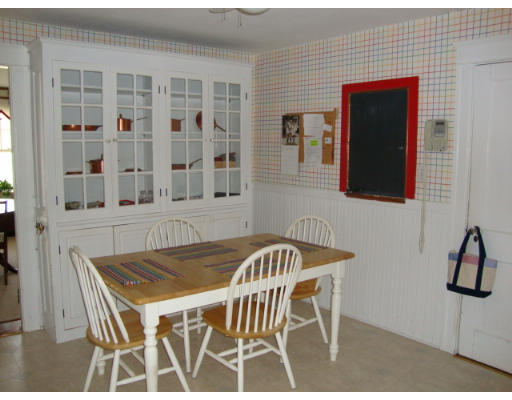 8 Barnard Road Worcester, MA 01605 - Photo 8 of 13 Gallery Image 8