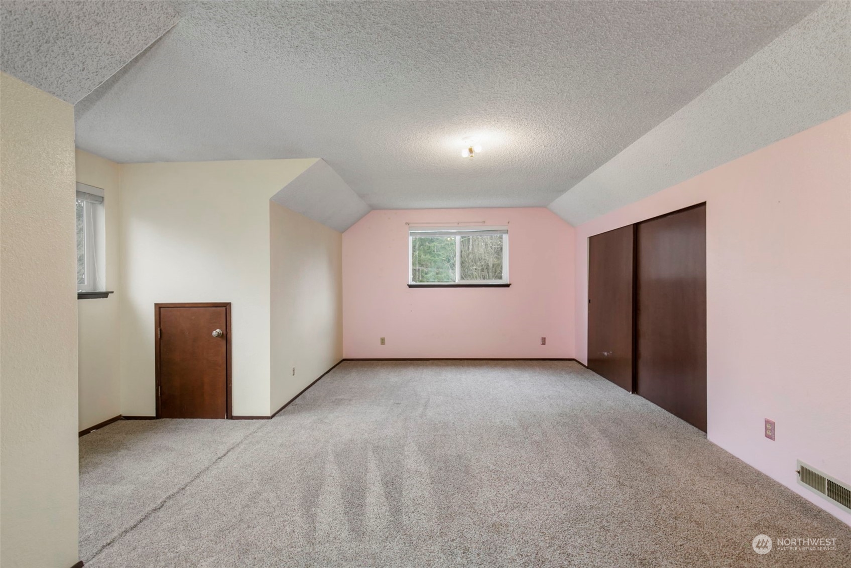 1935 Mountain View Road East Port Orchard, WA 98366 - Photo 16 of 30 Gallery Image 16
