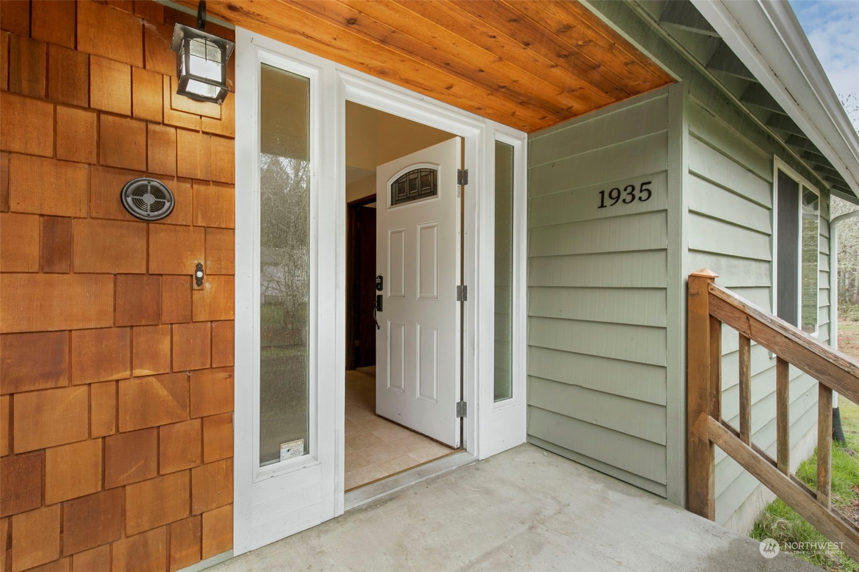 1935 Mountain View Road East Port Orchard, WA 98366 - Photo 3 of 30 Gallery Image 3