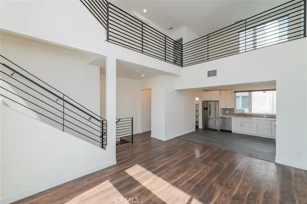 $4,950 | 6016 Beachwood Lane, Los Angeles, CA 90038