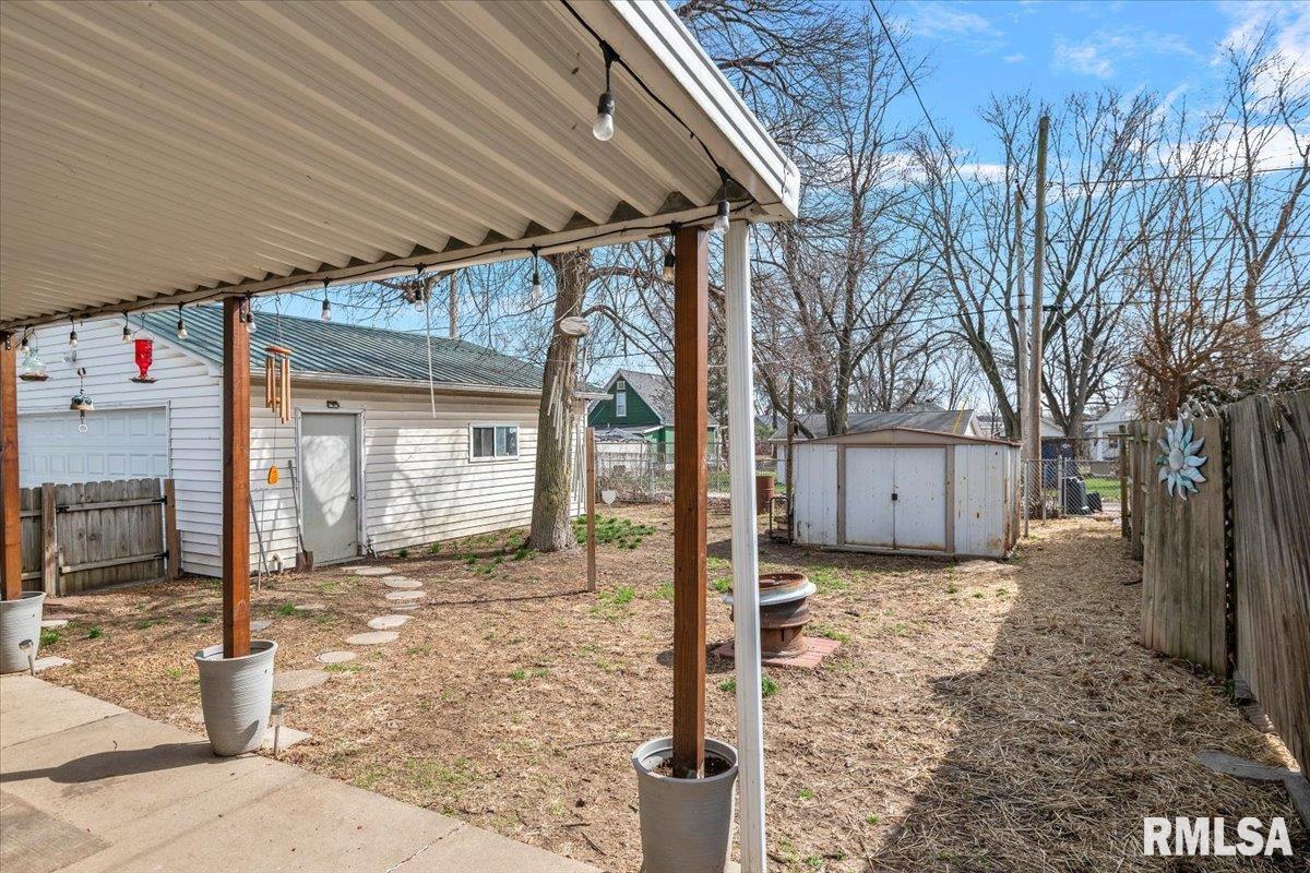 1128 West Elliott Avenue Springfield, IL 62702 - Photo 31 of 33