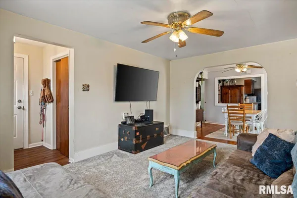 $135,000 | 1128 West Elliott Avenue, Springfield, IL 62702