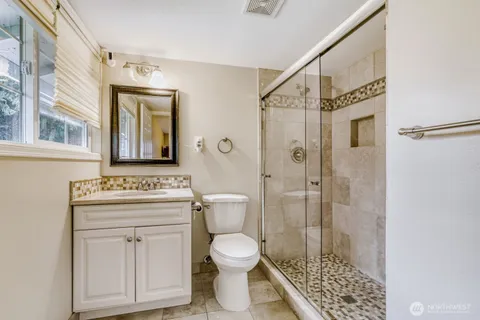 $1,350,000 | 16717 Northeast 18th Street, Bellevue, WA 98008