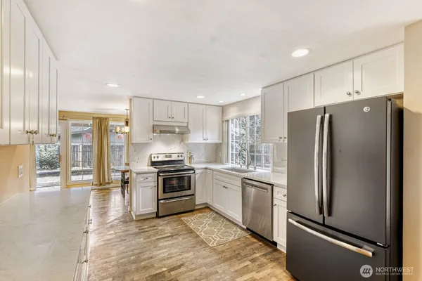 $1,298,000 | 16717 Northeast 18th Street, Bellevue, WA 98008