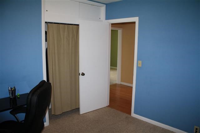2419 Jersey Ridge Road Davenport, IA 52803 - Photo 12 of 24 Gallery Image 12