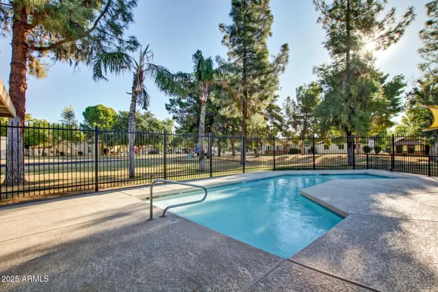 $269,999 | 5136 East Evergreen Street, Unit 1031, Mesa, AZ 85205