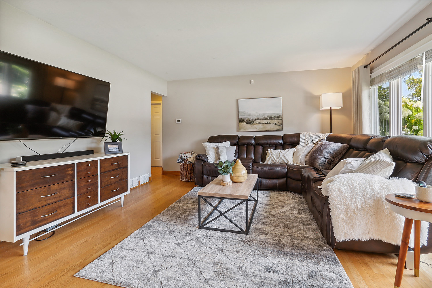 904 Wesley Drive Park Ridge, IL 60068 - Photo 3 of 15
