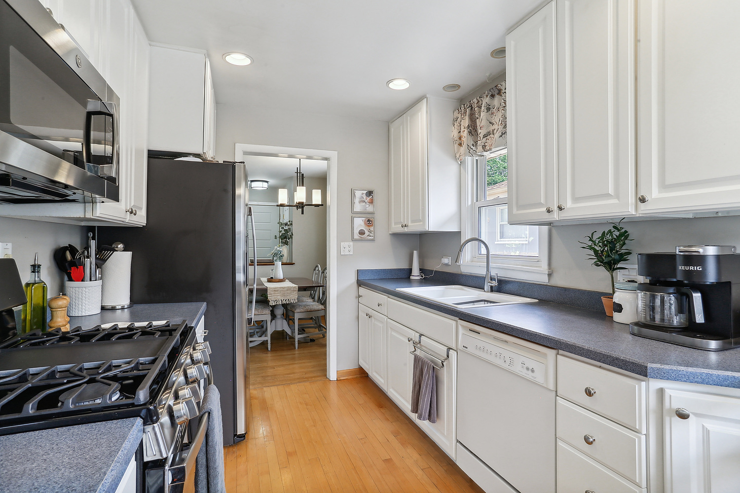 904 Wesley Drive Park Ridge, IL 60068 - Photo 5 of 15