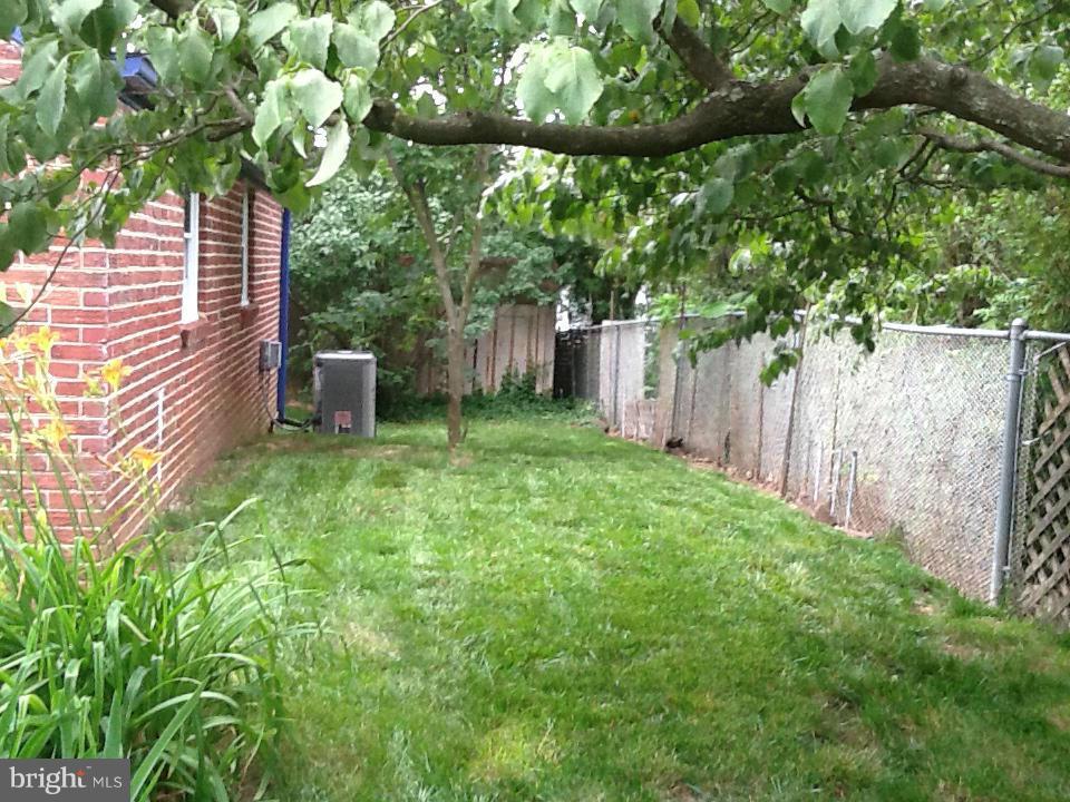 2515 Weisman Road Silver Spring, MD 20902 - Photo 15 of 20 Exterior (General)
