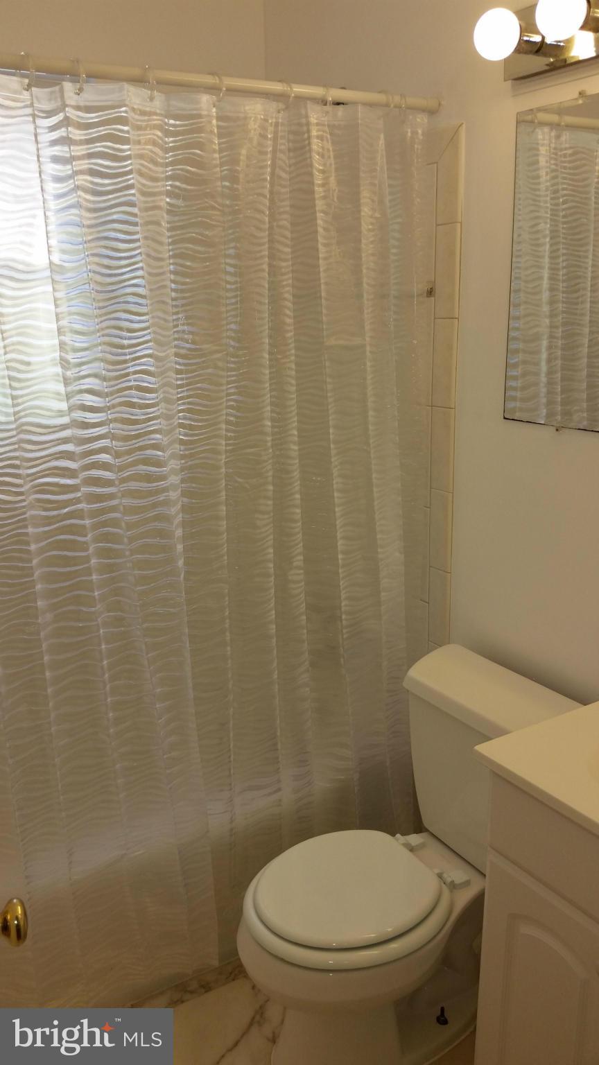 2515 Weisman Road Silver Spring, MD 20902 - Photo 16 of 20 Bath