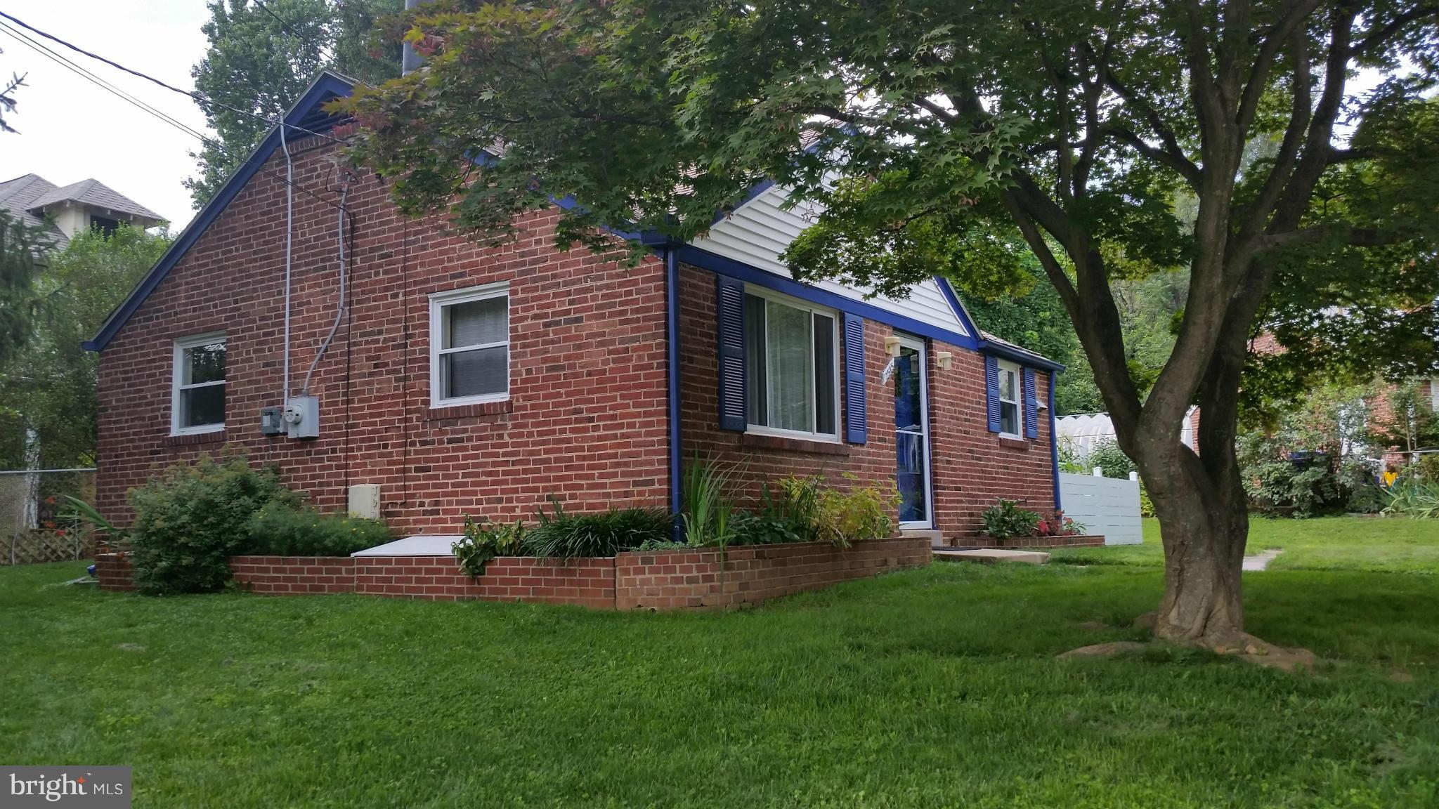 2515 Weisman Road Silver Spring, MD 20902 - Photo 4 of 20 Exterior (General)