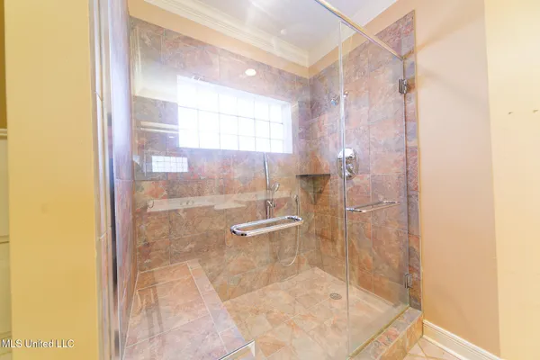 $274,900 | 902 Oak Trail, Canton, MS 39046