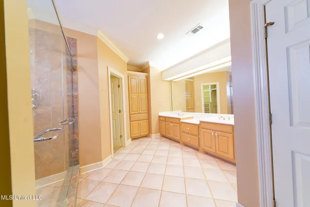 $279,000 | 902 Oak Trail, Canton, MS 39046