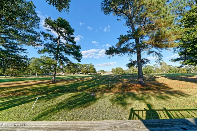 $279,000 | 902 Oak Trail, Canton, MS 39046