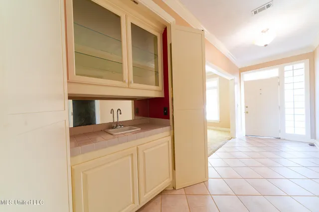 $279,000 | 902 Oak Trail, Canton, MS 39046