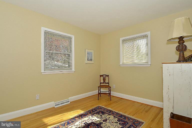 129 Sumner Road Annapolis, MD 21401 - Photo 14 of 30 Bedroom