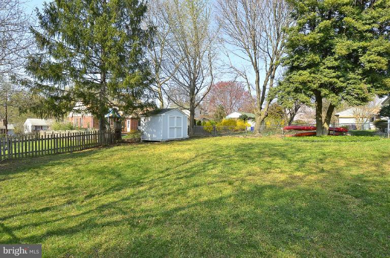 129 Sumner Road Annapolis, MD 21401 - Photo 3 of 30 Back Yard View w/Shed for even more storage
