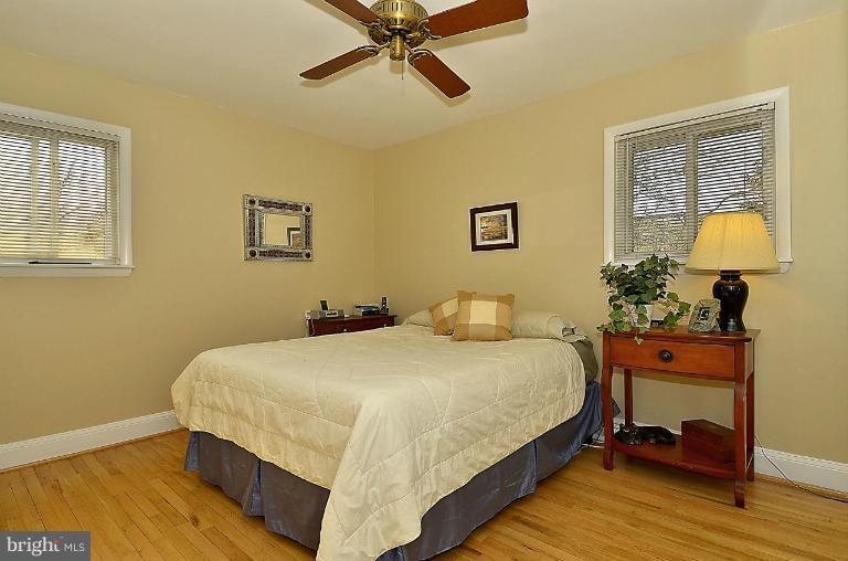 129 Sumner Road Annapolis, MD 21401 - Photo 5 of 30 Bedroom (Master)