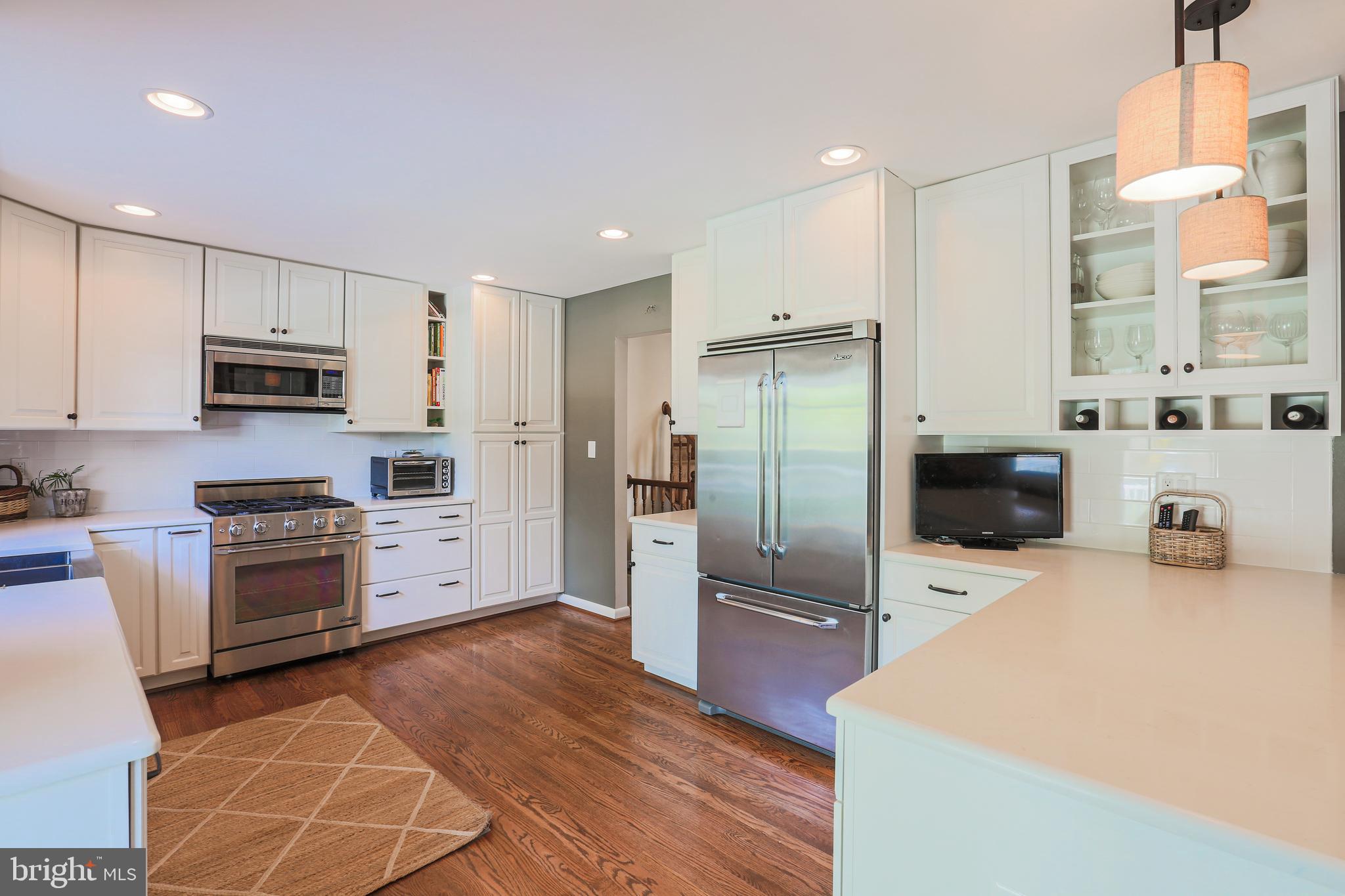 2518 Jonathan Road Ellicott City, MD 21042 - Photo 19 of 52 DECOR Brand Stainless Appliances