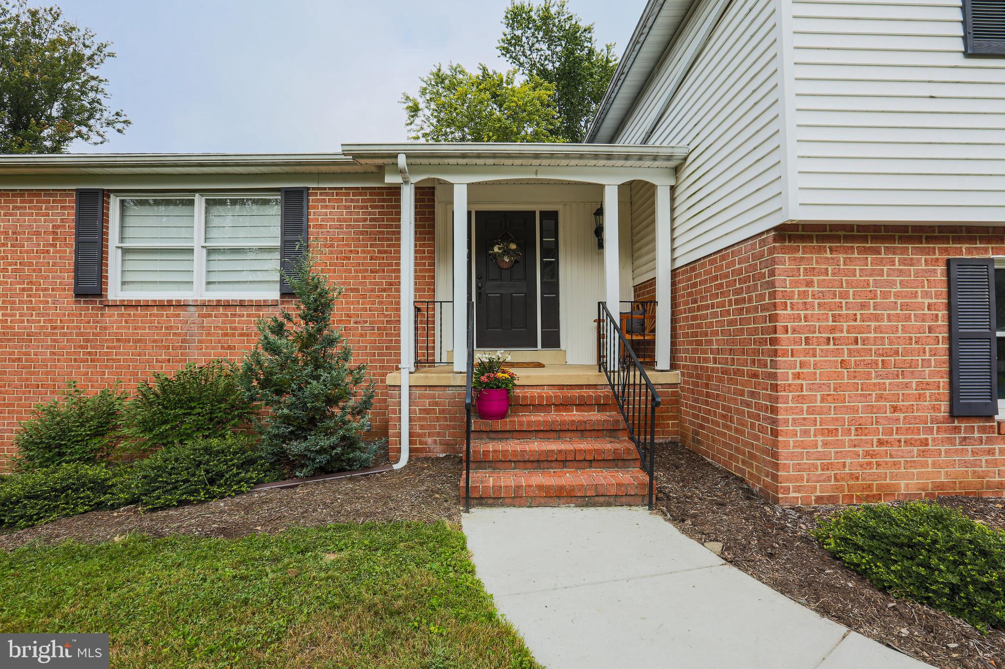 2518 Jonathan Road Ellicott City, MD 21042 - Photo 6 of 52 Let the showing begin