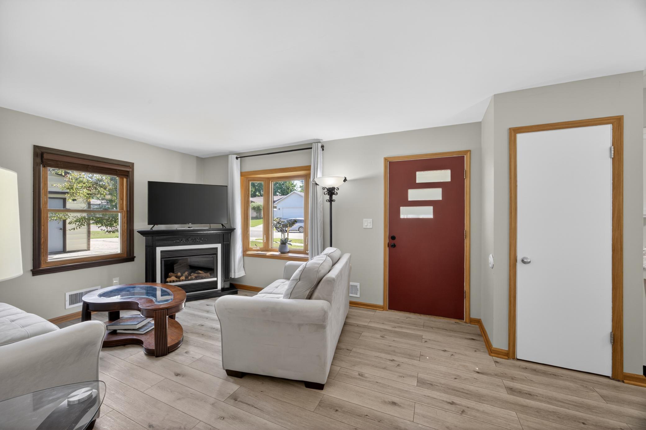2214 2nd Avenue Southwest Rochester, MN 55902 - Photo 6 of 28