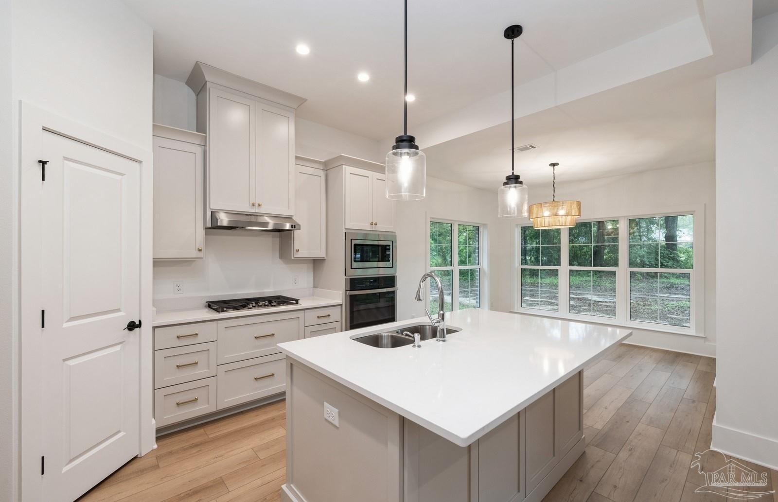 8810 Jernigan Road Pensacola, FL 32514 - Photo 9 of 28 Gallery Image 9
