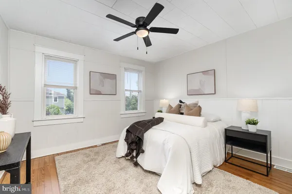 $2,250 | 3822 6th Street, Baltimore, MD 21225