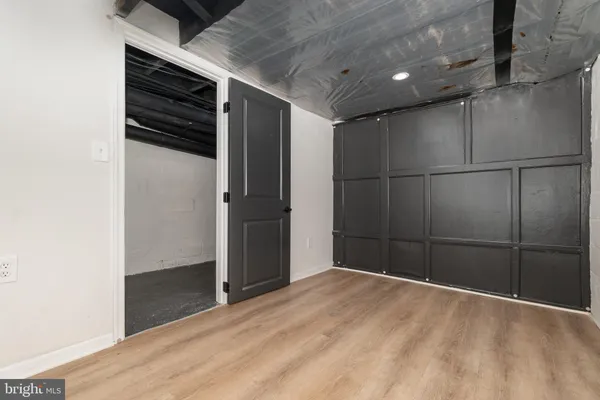 $2,250 | 3822 6th Street, Baltimore, MD 21225