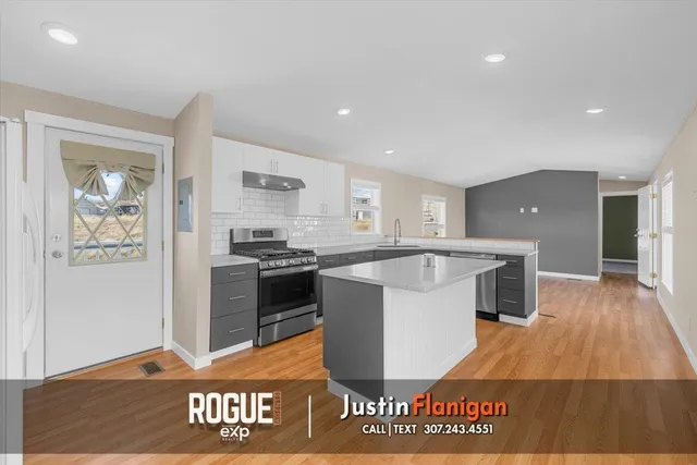 $178,000 | 5277 West Buick Street, Mills, WY 82604