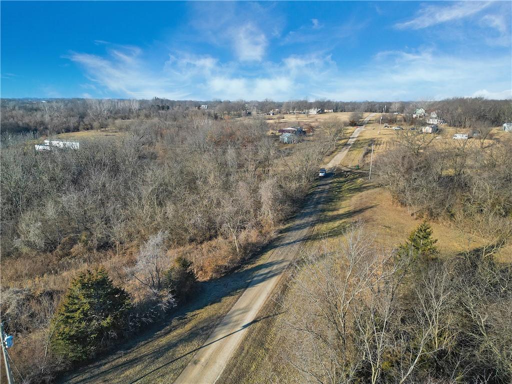 974 Northwest 525th Road Centerview, MO 64019 - Photo 4 of 8