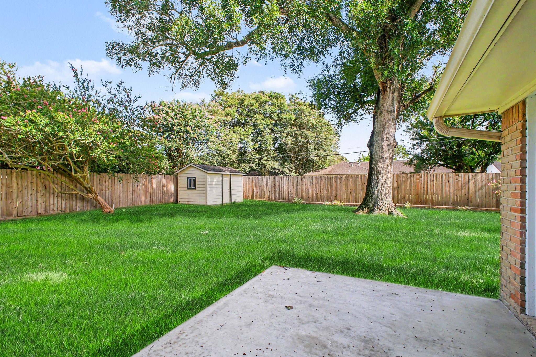 5443 Redstart Street Houston, TX 77096 - Photo 32 of 36