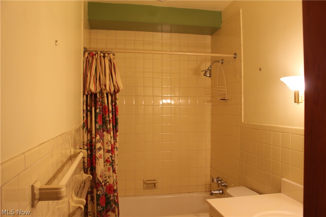 4034 Shaw Road Akron, OH 44333 - Photo 21 of 33