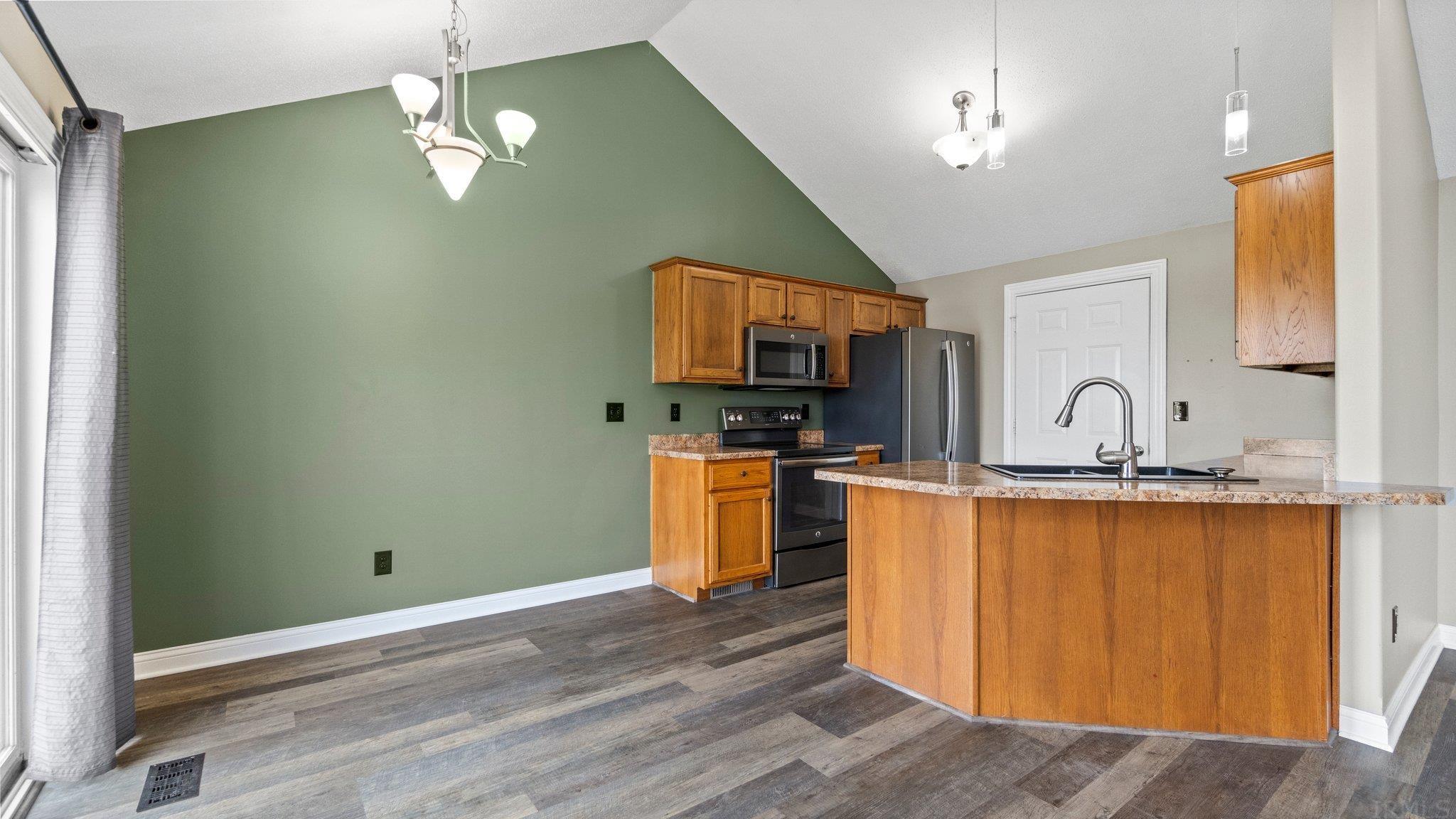 2818 Rivulet Run Fort Wayne, IN 46818 - Photo 5 of 25