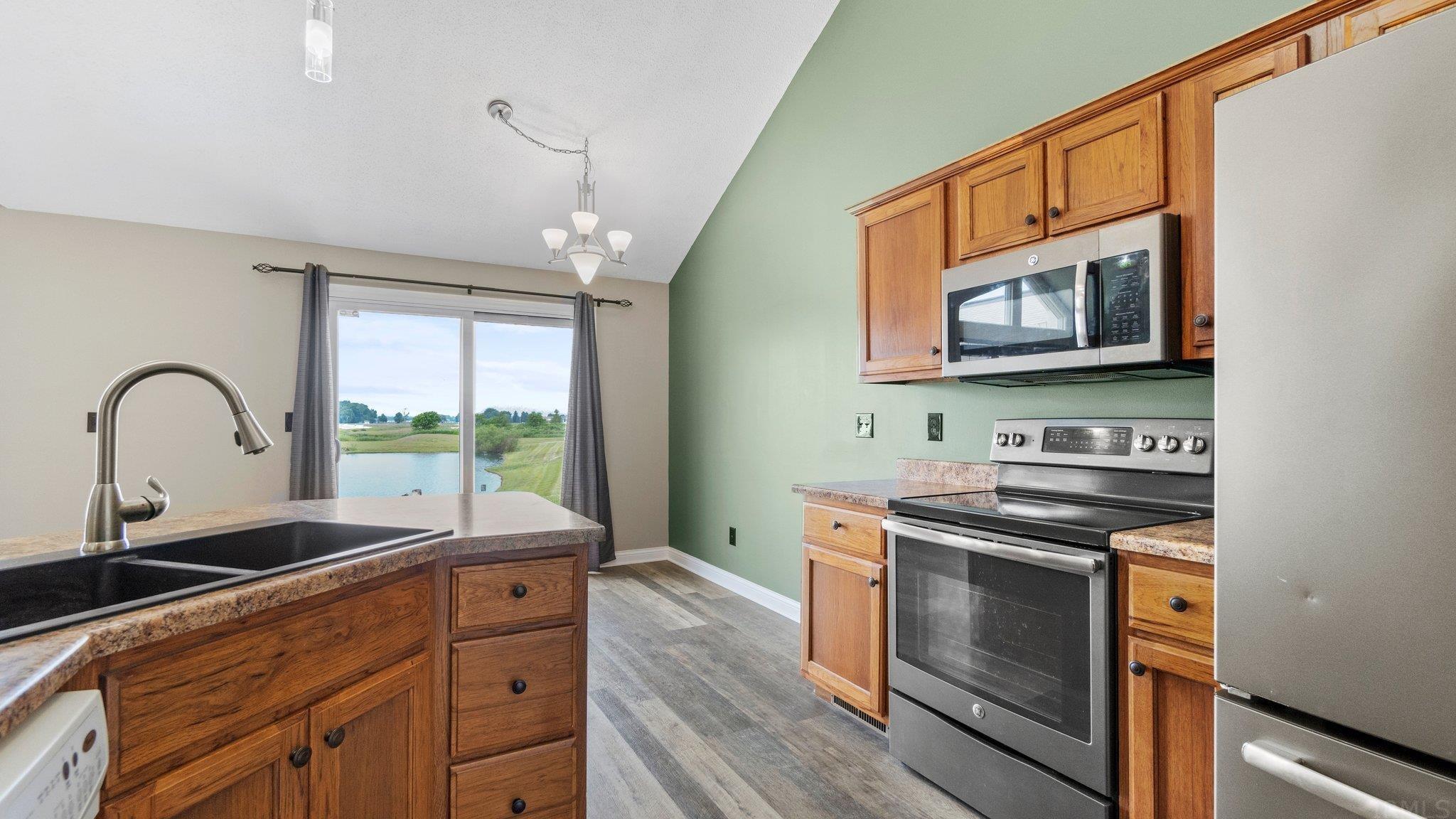 2818 Rivulet Run Fort Wayne, IN 46818 - Photo 8 of 25