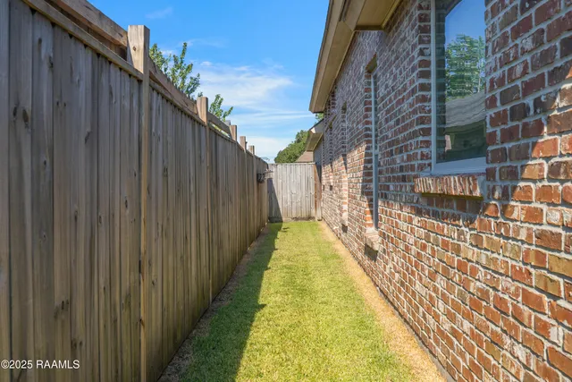 $330,000 | 101 Harton Road, Youngsville, LA 70592