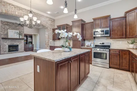 $330,000 | 101 Harton Road, Youngsville, LA 70592