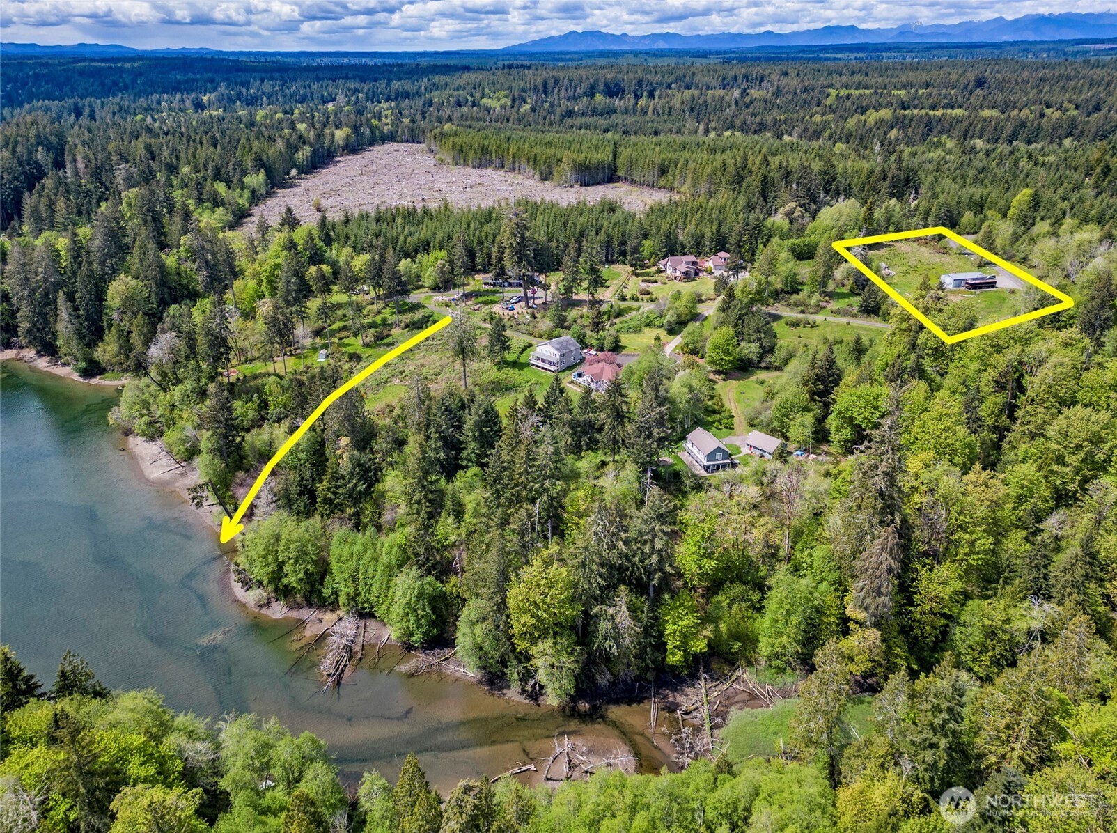 770 East April Avenue Grapeview, WA 98546 - Photo 10 of 16