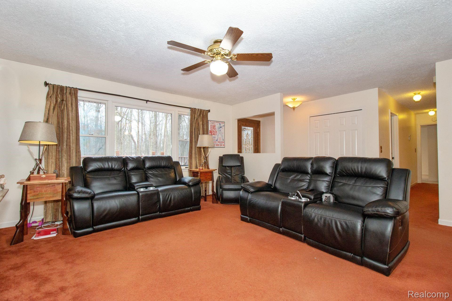 7355 Golf Club Road Howell, MI 48843 - Photo 7 of 25 7.jpg